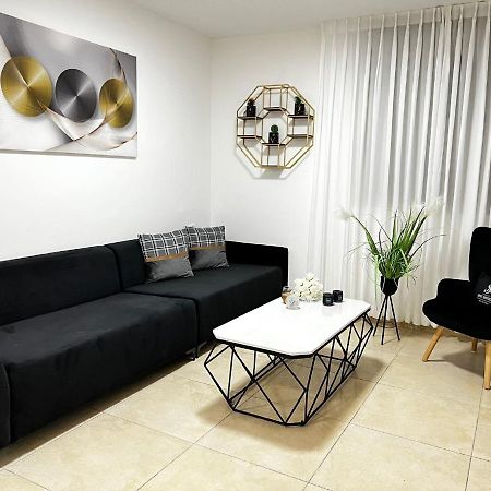 Spat Vip Apartment Бат Ям Екстериор снимка